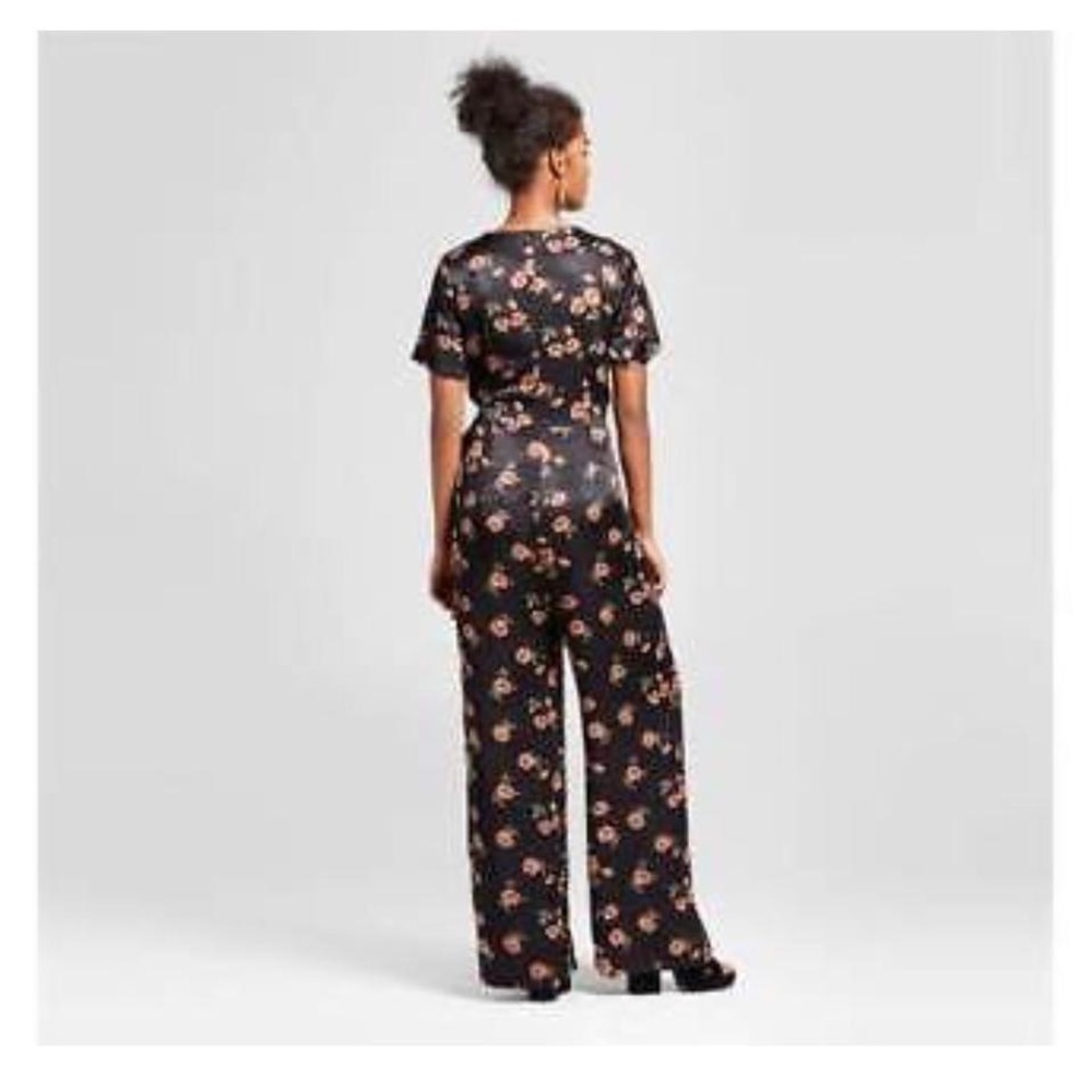 Red rose romper - Picture 5 of 5